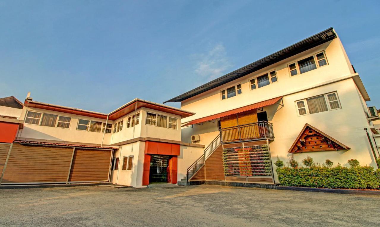Hotel Treebo Prince Kottayam Zewnętrze zdjęcie