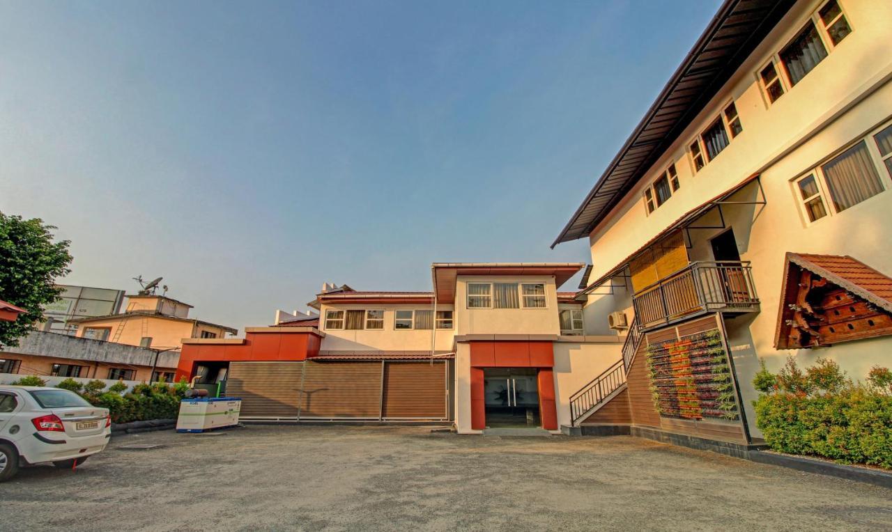 Hotel Treebo Prince Kottayam Zewnętrze zdjęcie